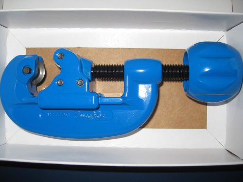 Swagelok Tubing Cutter MS-TC-308 Cuts 3/16&#034; - 1 1/8&#034; Tubing + 2 Spare Wheels