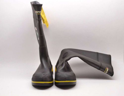 NEW BAFFIN CSA 1 PAIR SIZE 12 YELLOW BLACK RUBBER BOOTS SAFETY EQUIPMENT B493077