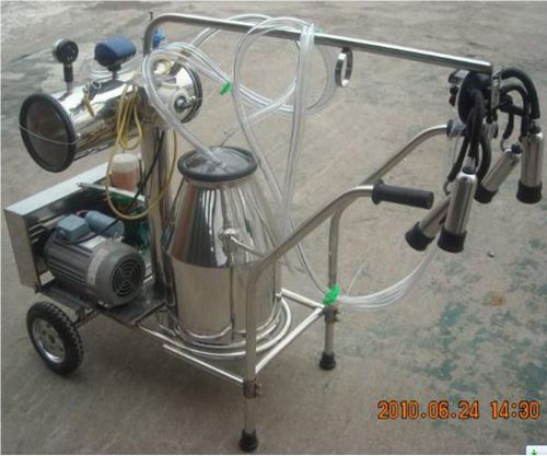 Portable vacuum pump milking machine for cows - single tank - factory direct - for sale