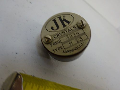 QUARTZ RADIO WWII CRYSTAL JK JAMES KNIGHT 3938 KC FREQUENCY CONTROL BIN#K6-91