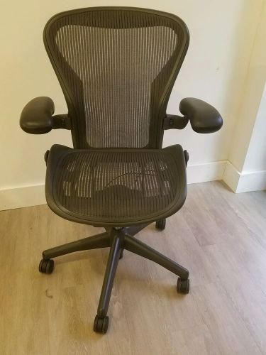 brand new aeron chair size B fully featured black