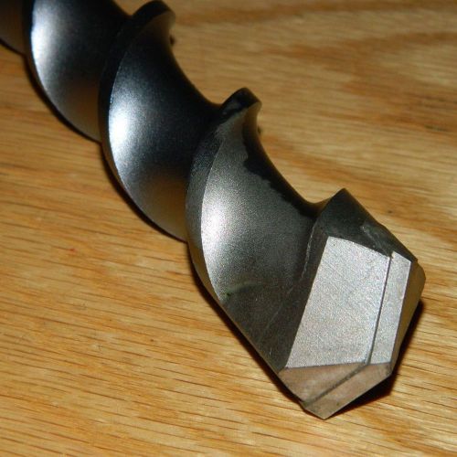 Makita 16&#034; Carbide Tipped 1 1/4&#034; Spline Shank Hammer Bit No. 711217-A