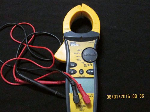 IDEAL Electrical 61-773 1000 A AC Clamp Meter w/TRMS &amp; TightSight and bag