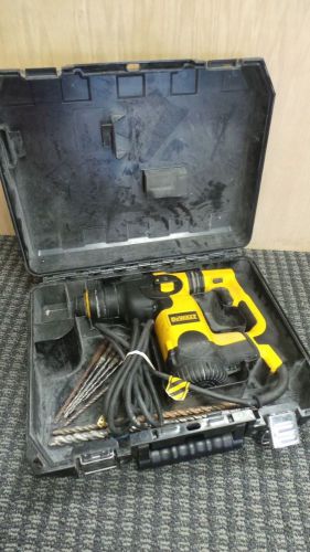 Dewalt D25323 1 in. Heavy Duty SDS Plus Rotary Hammer Lightly Used &amp; Clean