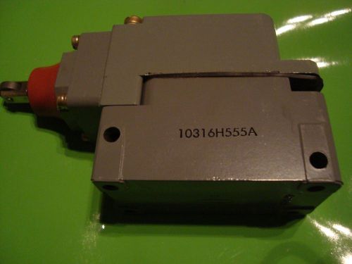 Cutler hammer type lp limit switch w/top push roller, 10316h683, 10316h6835c new for sale