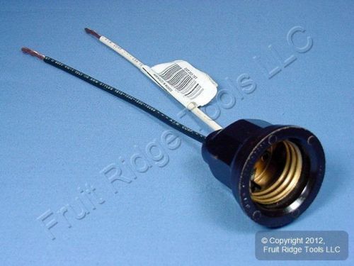 Leviton lamp holder light socket medium base 660w 250v 157 for sale