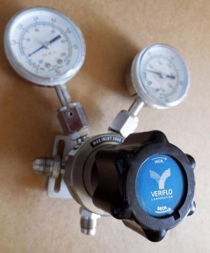 VERIFLO 42800903 REGULATOR, FLOW 3000 PSI Inlet Max. w/ Gauges 42800903