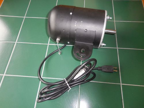 NEW YOKE MOUNT PEDESTAL FAN 3 SPEED MOTOR 120 VOLT