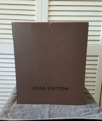 Authentic Louis Vuitton Large Empty Gift Box 15&#034; x 12.5&#034; x 9.5&#034;