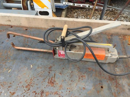 MILLER DAYTON 4Z425 Hand Held Air Cooled Spot Welder 30A Up To 3/16&#034; Capacity
