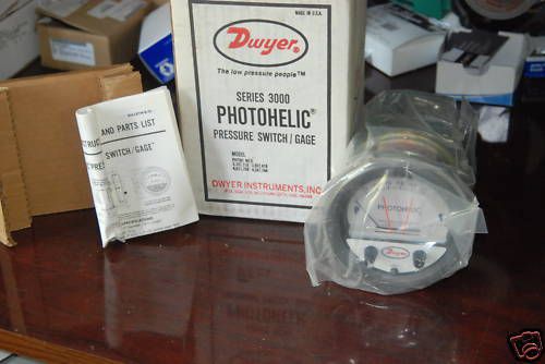 Dwyer 3002 photohelic gauge/ relay module inch/water  new for sale