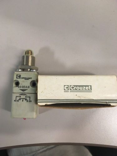 Crouzet Roller Limit Switch 83802.0    NEVER BEEN USED