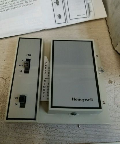 Honeywell T4039M 1004 Fan Coil Thermostat