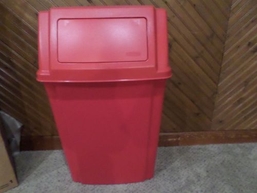 Rubbermaid Wall Mounted 15 Gallon Profile Container 7822 Red Made In USA NEW