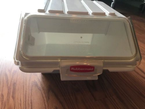 Rubbermaid 9G60 40 Cup ProSave Shelf Ingredient Bin