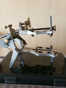 Brevetto Galetti Dental lab articulator