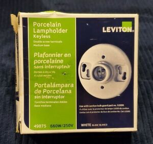 Leviton 49875 Porcelain, Incandescent Lampholder, White