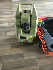 Leica TC805L TOTAL STATION FOR SURVEYING.