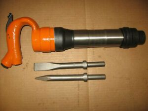 American Pneumatic Air Chipping Hammer APT 654H +2 Bits