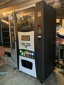 Wittern / USI / eVending 3548 COMBO Drink/Snack vending machines.