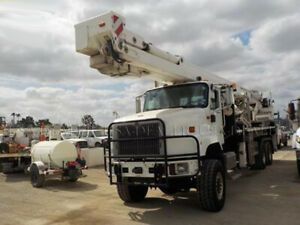 2006 International Paystar 5600i 6x6 Bucket Truck