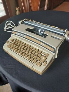 Vintage Smith-Corona Typewriter Coronet Super 12 Golden Brown w/case MINT!