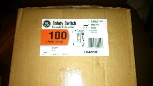 GE Distribution TH4323R Safety Switch, NEMA Type 3R, 100 Amp, 240 VAC, 3 Pole