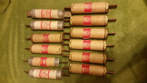 200 AMP BUSS FUSE TRI-ONIC DUAL ELEMENT 125 AMP FUSE FULOT OF 12