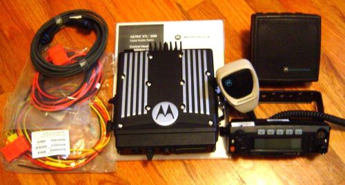 Motorola xtl2500 xtl 2500 700/800mhz mobile radio m21urm9pw1an for sale