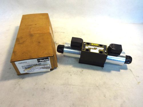NEW IN BOX PARKER D1VW021CNJW DIRECTIONAL VALVE