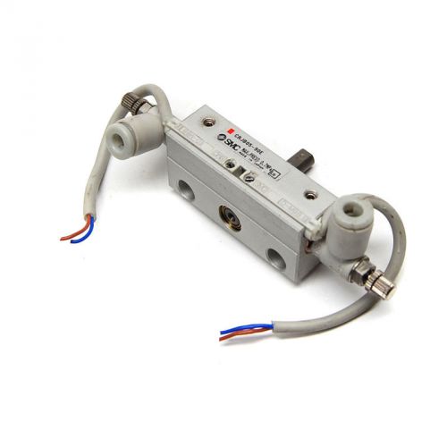 SMC CRJB05-90E Miniature Rack &amp; Pinion Rotary Actuator with (2) D-M9B Switches