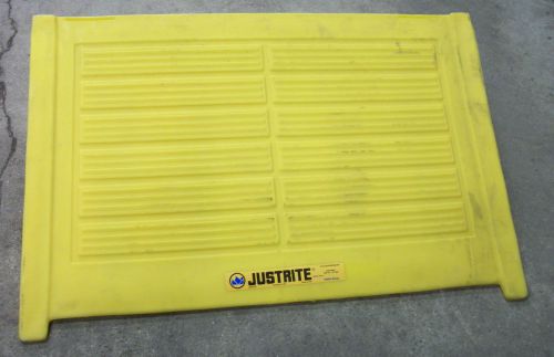 Yellow poly spill pallet ramp 1,000 lb cap 4wlt8 28620 33&#034; x 49&#034; x 10.5&#034; tall for sale
