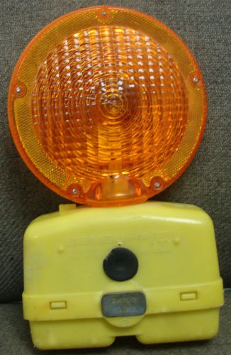 Light-Warning Barricade Light-Empco-lite Model 400