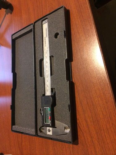 0-6 Inch Digital Caliper Performance Tool New with hard case