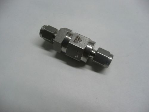 Swagelok ss-chs2-1/3 check valve 1/3 psi pressure, new, 1/8 tube, stainless for sale