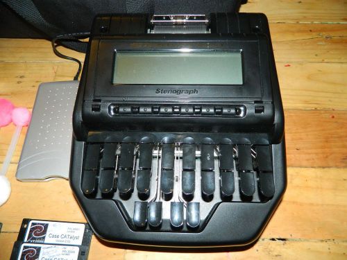STENOGRAPH STENTURA 8000LX COURT REPORTING MACHINE WITH CARRYING CASE AND STAND