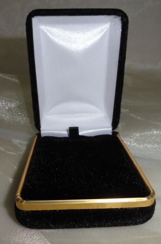 12 black velvet pendant box for sale