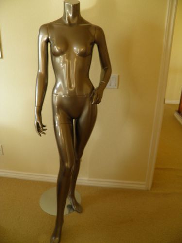 Fiberglass Female Full Body Mannequin Headless PICK UP ONLY
