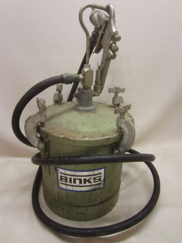 Binks 83-5668 Pressure Pot HVLP 2.8 Gal Painting Spraying Tool Model 37 Gun USA
