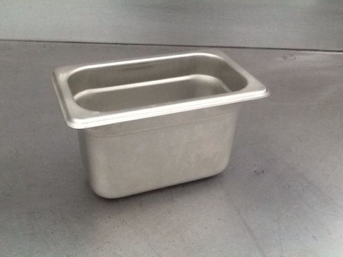 Winco Stainless Steel Pan 1/9 X 4&#034;  (2Piece Lot)