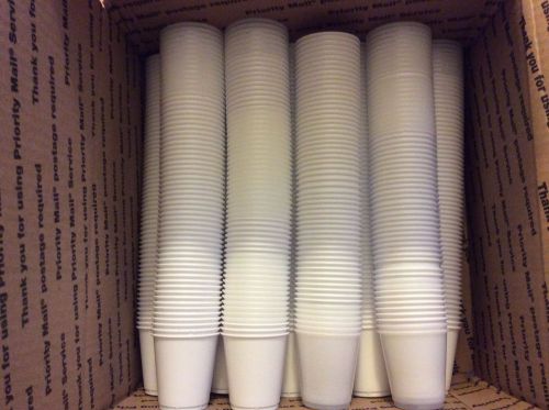 550 3 oz. Mixed clear and white plastic solo cups bulk