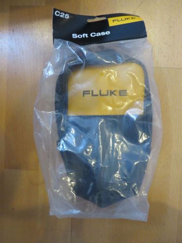 FLUKE Fluke-C25, Carrying Case, Soft, 2.5&#034; Overall Height