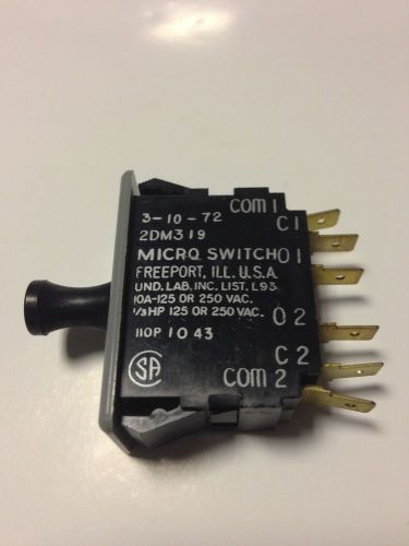 Switch Micro 2DM319  3-10-72 NEW 2 Pole 125 or 250 VAC, 1/3 HP 125 or 250VAC