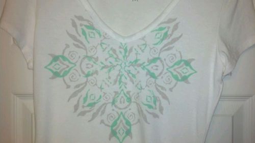 Silky Soft Biza Green Apple Graphic T-Shirt Med NWT modal rayon yoga tee top