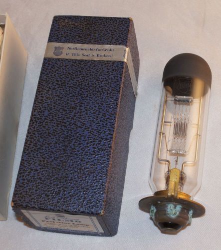Bell &amp; Howell Filmo 750 Watt 120 Volt Large Ring Projector Lamp Bulb Black