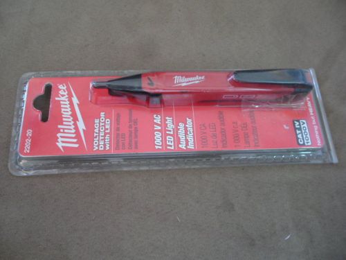 Voltage detector with LED Milwaukee