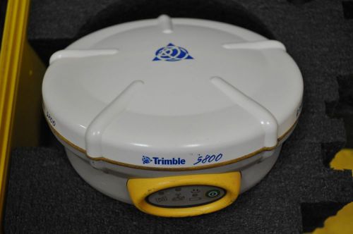 Trimble GPS Rover Set 5800 With Batteries Charger &amp; Case R8
