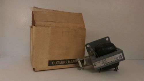 CUTLER HAMMER PULL-TYPE SOLENOID 550V/60CY 10370ED5 *NEW/OLD SURPLUS*