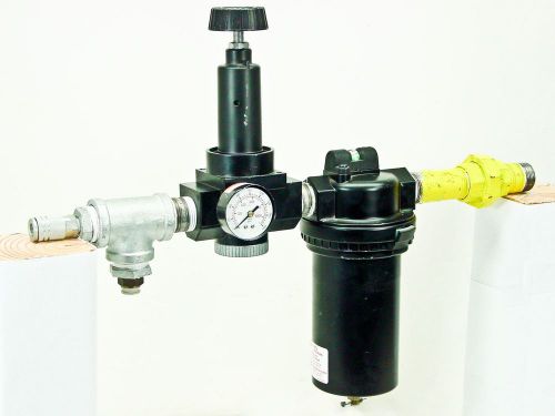 Wilkerson coalescing filter w/ air line regulator m30-08-m00 for sale