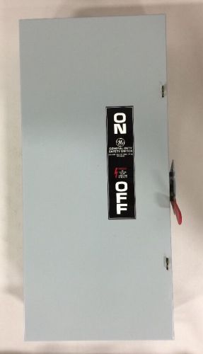 NEW General Electric GE NP 266226 General Duty Safety Switch 200 Amp 240 V HP 50